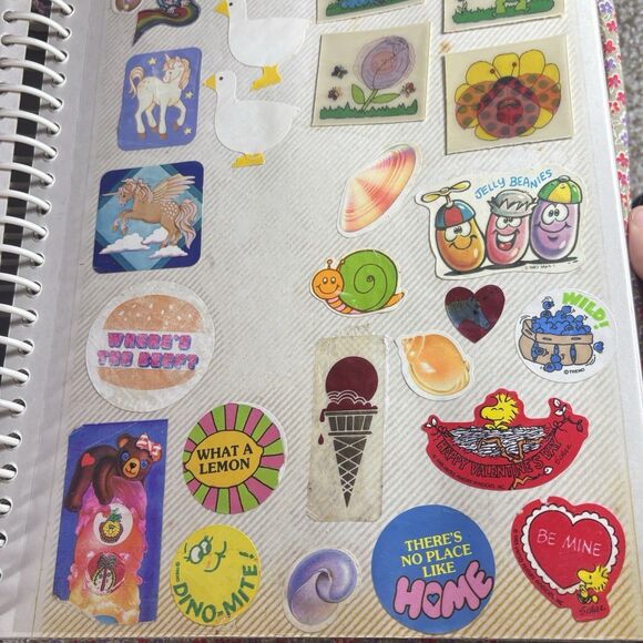 HUGE Vtg 1980s Sticker Album Lot 400+ SCRATCH N SNIFF Puffy Mello Smellos Rare I - Picture 15 of 16